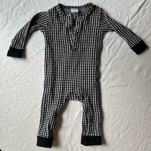 Tinycottons knit black and white romper one piece!